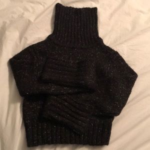 Guess cropped black sweater